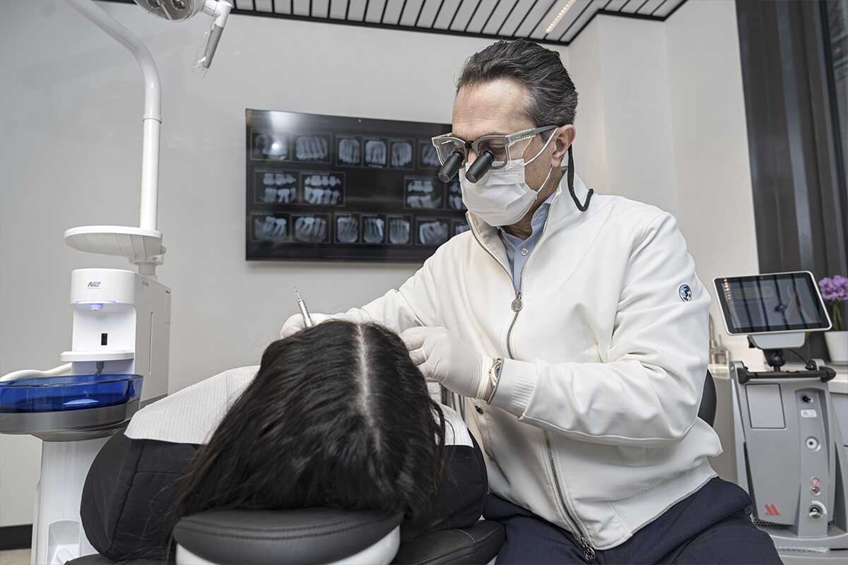 Gaps Between Teeth Treatment at NYC Dentistry Center in Midtown Manhattan