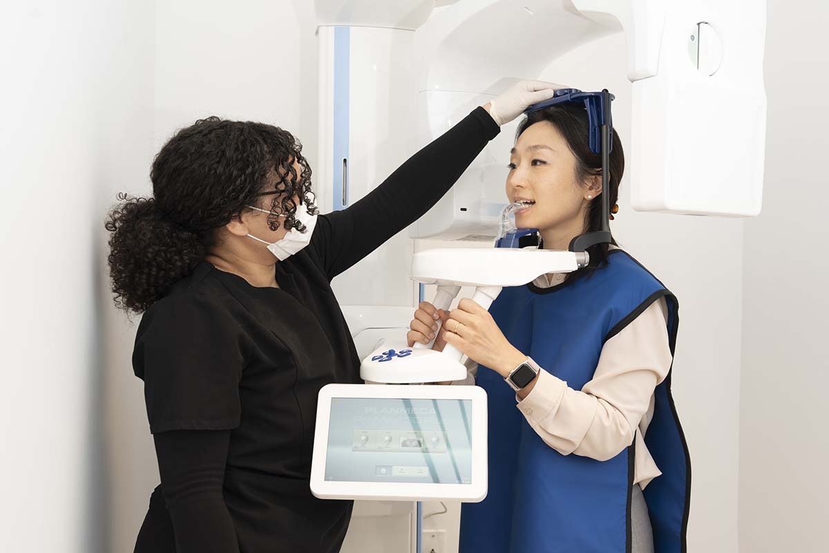 Advanced dental technology with CBCT 3D imaging system at Midtown East Manhattan NYC dental office for precise treatment planning